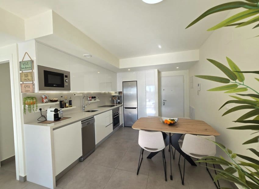 2 quarto Penthouse para venda em Orihuela Costa com piscina garagem - 335 000 € (Ref: 9444915)