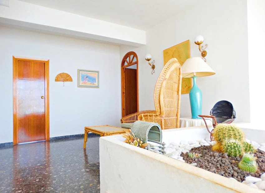 8 bedroom Villa for sale in Orihuela Costa with pool - € 2,100,000 (Ref: 9449479)