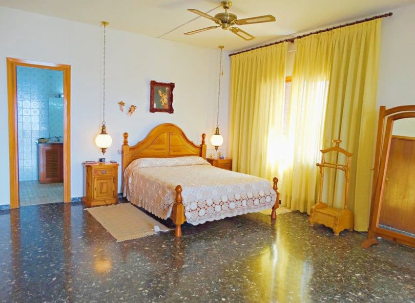 8 bedroom Villa for sale in Orihuela Costa with pool - € 2,100,000 (Ref: 9449479)