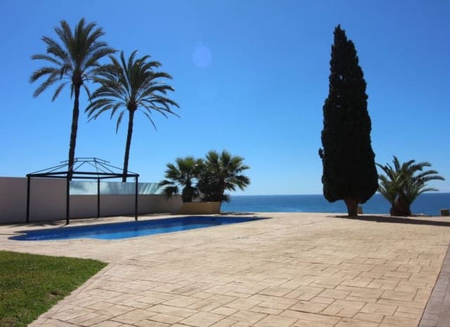 8 bedroom Villa for sale in Cabo Roig, Orihuela with pool - € 2,100,000 (Ref: 9449479)