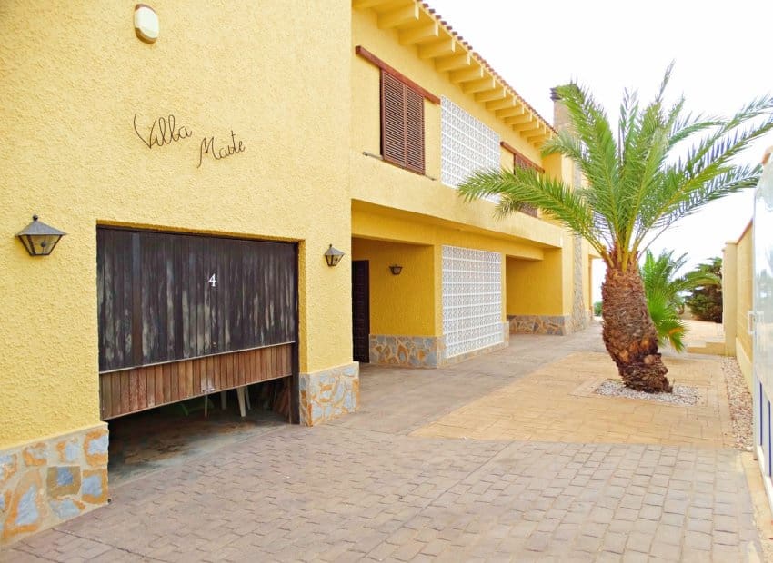 8 bedroom Villa for sale in Orihuela Costa with pool - € 2,100,000 (Ref: 9449479)