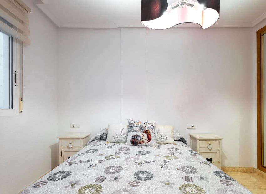 1 soveværelse Lejlighed til salg i Torrevieja - € 99.900 (Ref: 9449481)