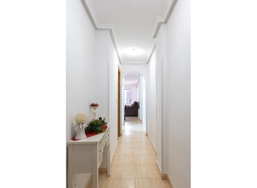 1 soveværelse Lejlighed til salg i Torrevieja - € 99.900 (Ref: 9449481)