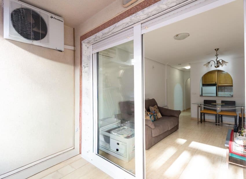 1 soveværelse Lejlighed til salg i Torrevieja - € 99.900 (Ref: 9449481)