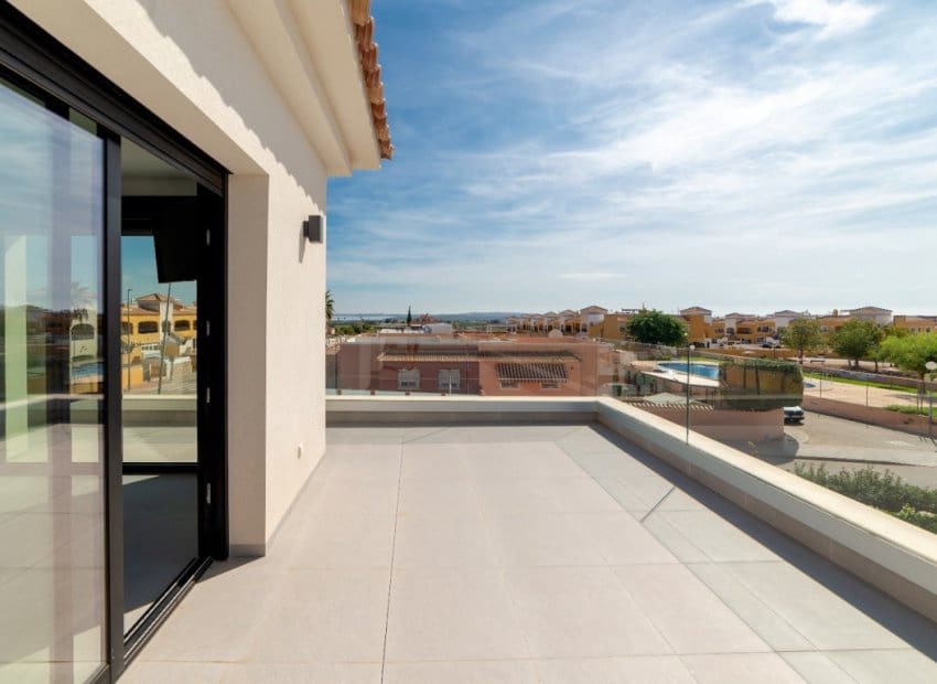 4 sovrum Villa till salu i Los Montesinos med pool - 1 325 000 € (Ref: 9451111)