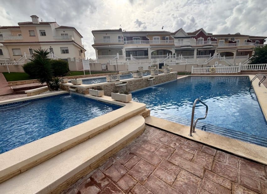 2 sypialnia Dom na sprzedaż w Benijofar z basenem - 189 995 € (Ref: 9451112)