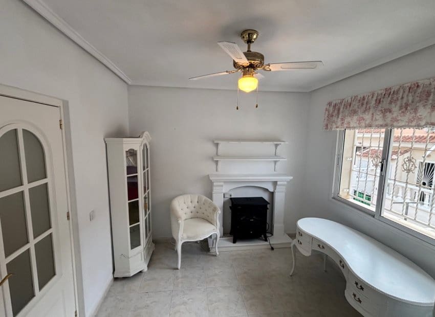 2 sypialnia Dom na sprzedaż w Benijofar z basenem - 189 995 € (Ref: 9451112)