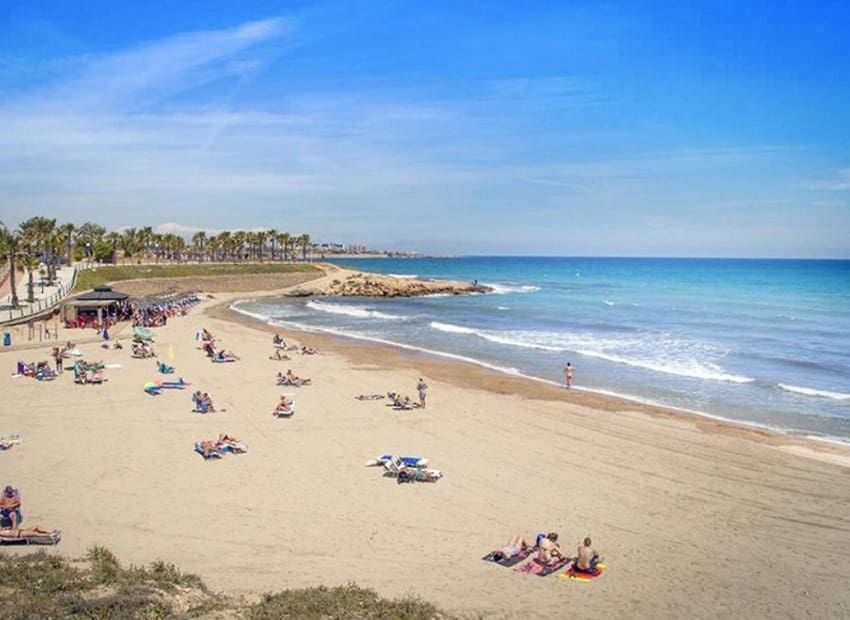 2 bedroom Apartment for sale in Orihuela with pool - € 274,900 (Ref: 9451114)