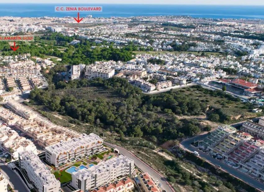 2 bedroom Apartment for sale in Orihuela with pool - € 274,900 (Ref: 9451114)