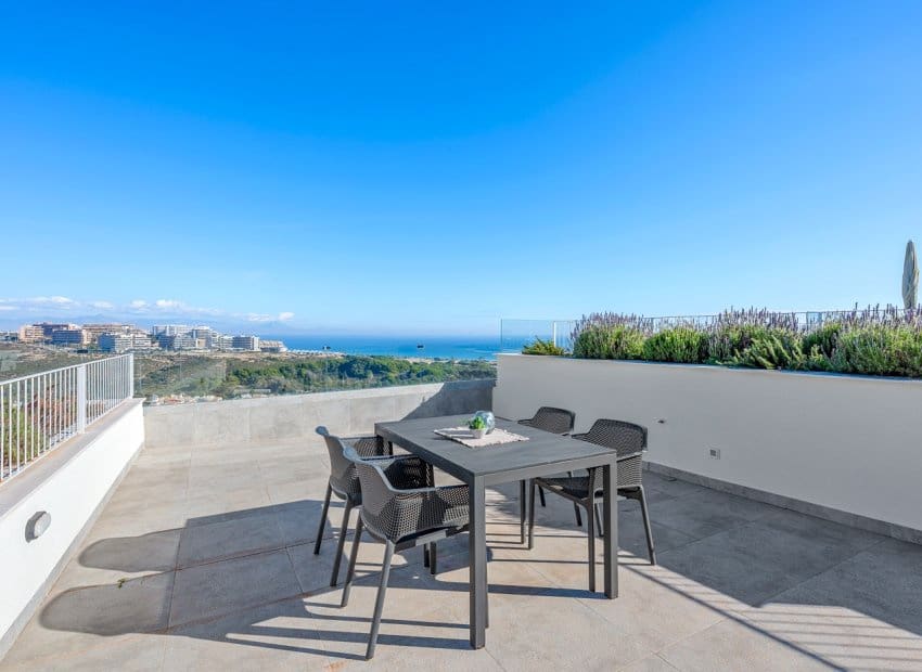 3 sovrum Lägenhet till salu i Gran Alacant med pool - 435 000 € (Ref: 9451115)