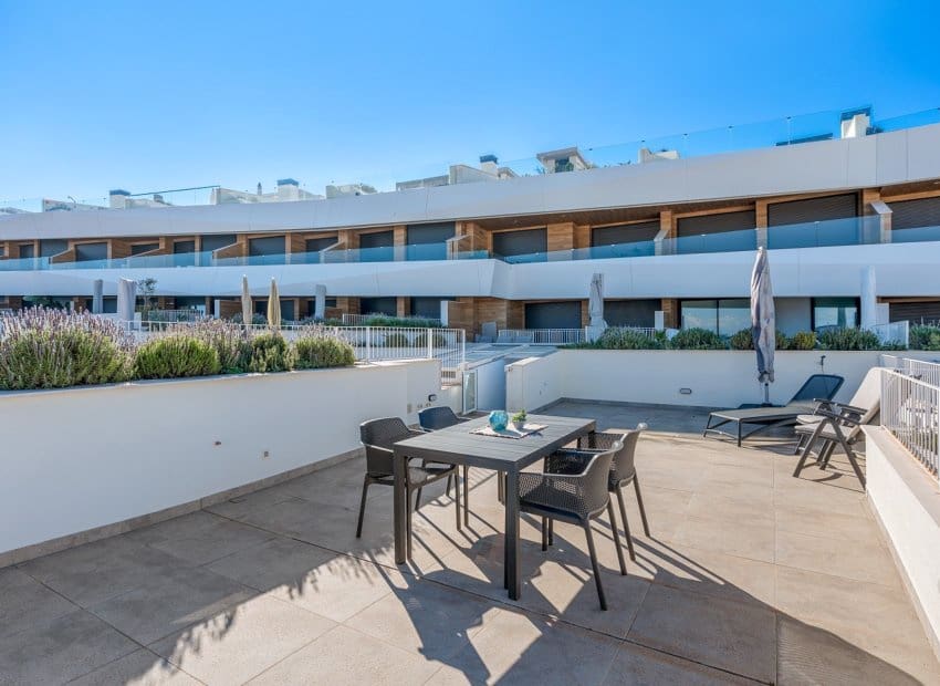 3 sovrum Lägenhet till salu i Gran Alacant med pool - 435 000 € (Ref: 9451115)