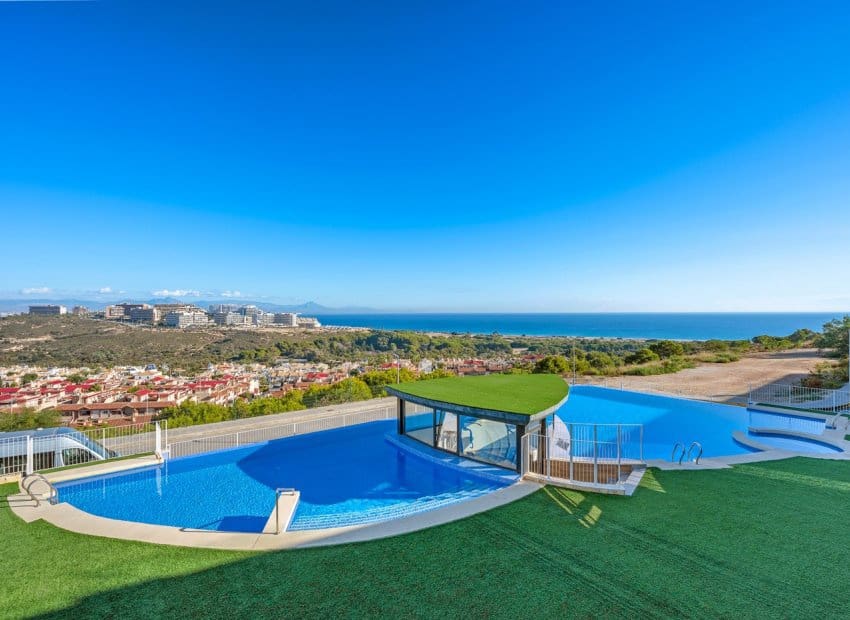 3 sovrum Lägenhet till salu i Gran Alacant med pool - 435 000 € (Ref: 9451115)