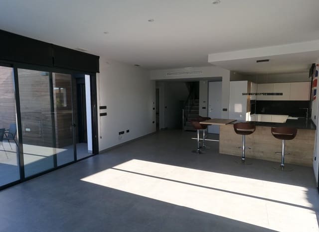 4 bedroom Villa for sale in Algorfa with pool - € 850,000 (Ref: 9451117)