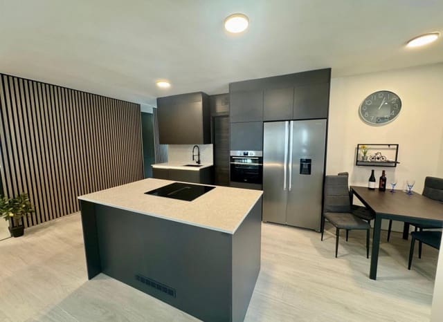 3 slaapkamer Penthouse te koop in Centro - Muelle Pesquero, Torrevieja - € 357.000 (Ref: 9451121)