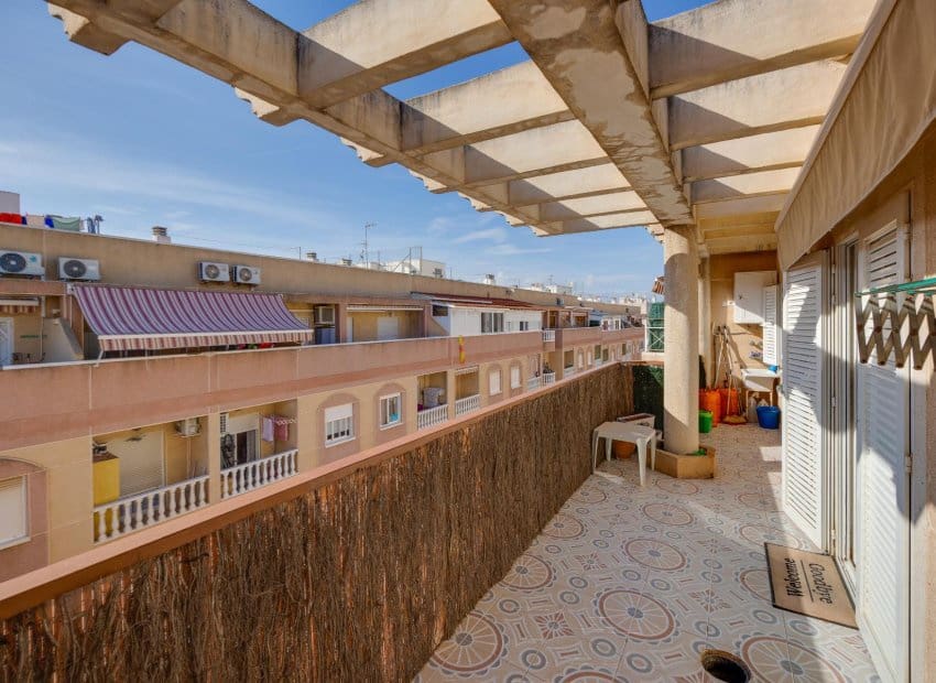 2 soverom Penthouse til salgs i Torrevieja - € 169 500 (Ref: 9451124)