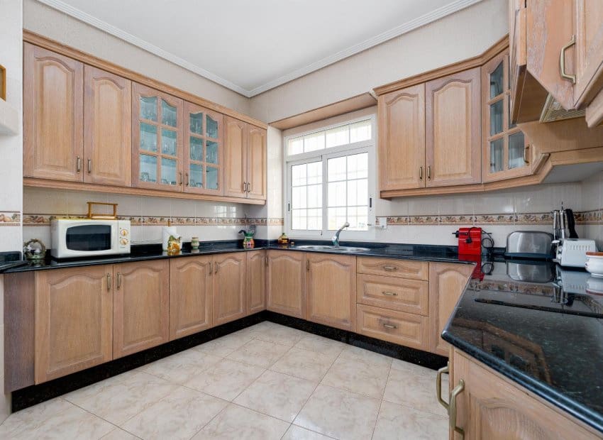 4 camera da letto Appartamento in vendita in Torrevieja - 389.500 € (Rif: 9451125)