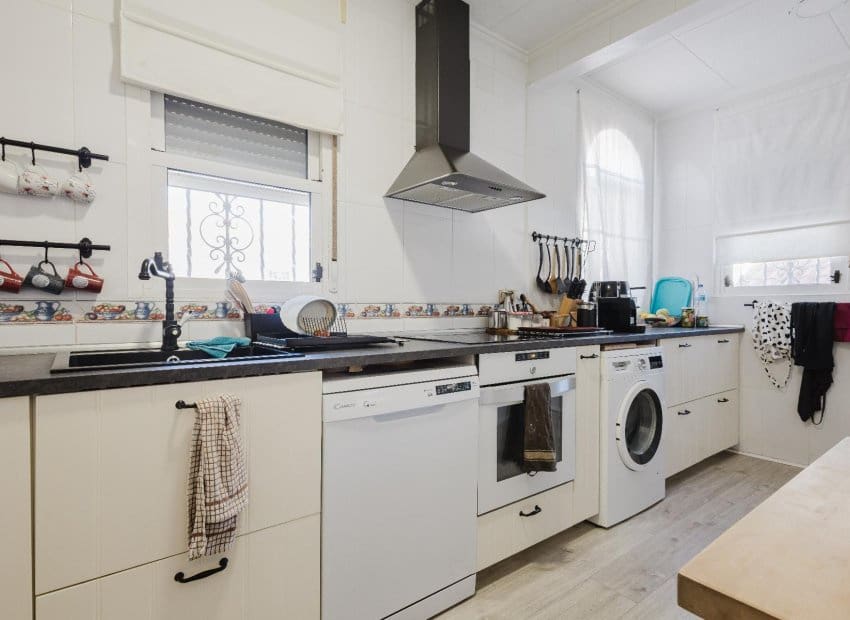 6 chambre Villa/Maison à vendre à El Chaparral - 449 000 € (Ref: 9451126)