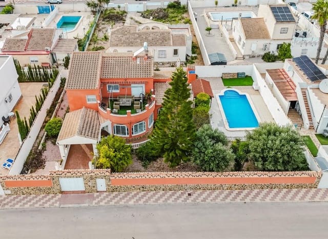 6 chambre Villa/Maison à vendre à El Chaparral, Torrevieja - 449 000 € (Ref: 9451126)