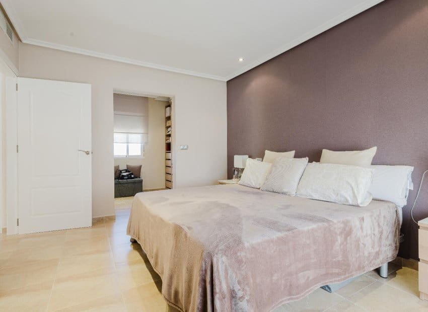 6 chambre Villa/Maison à vendre à El Chaparral - 449 000 € (Ref: 9451126)