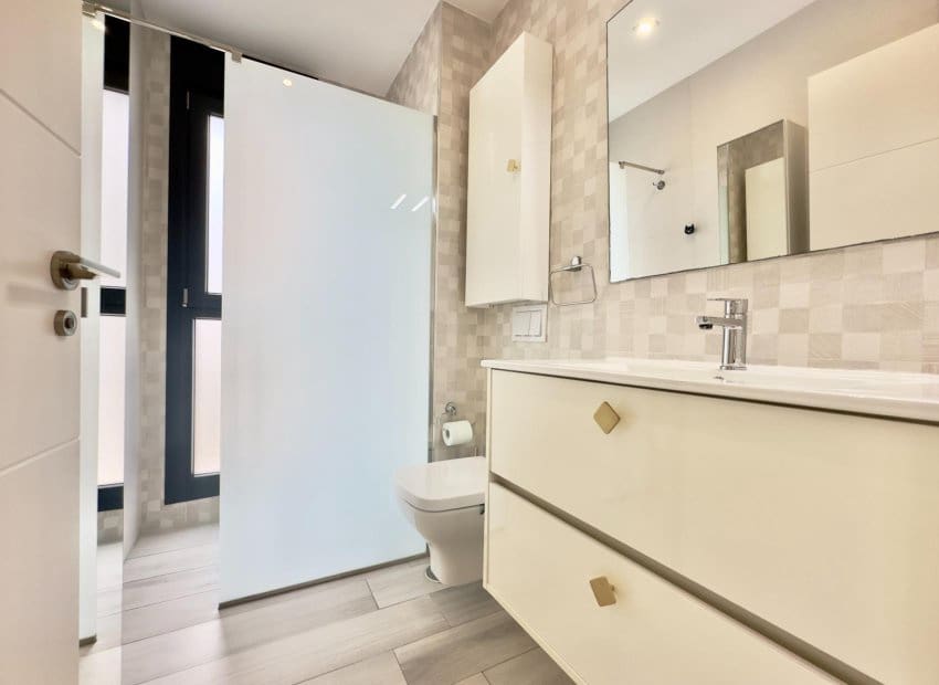 3 sovrum Villa till salu i Orihuela Costa med pool - 575 000 € (Ref: 9459810)