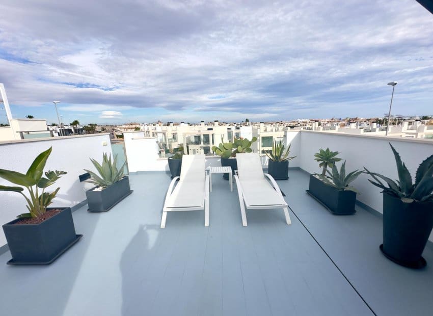 3 sovrum Villa till salu i Orihuela Costa med pool - 575 000 € (Ref: 9459810)