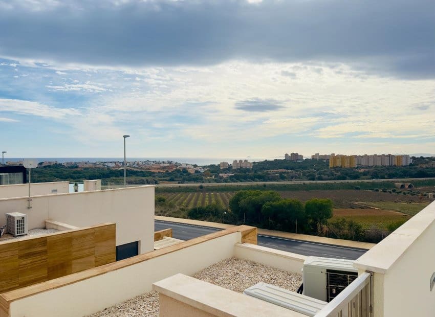 3 sovrum Villa till salu i Orihuela Costa med pool - 575 000 € (Ref: 9459810)