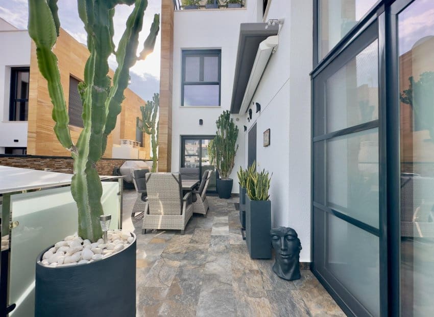 3 sovrum Villa till salu i Orihuela Costa med pool - 575 000 € (Ref: 9459810)