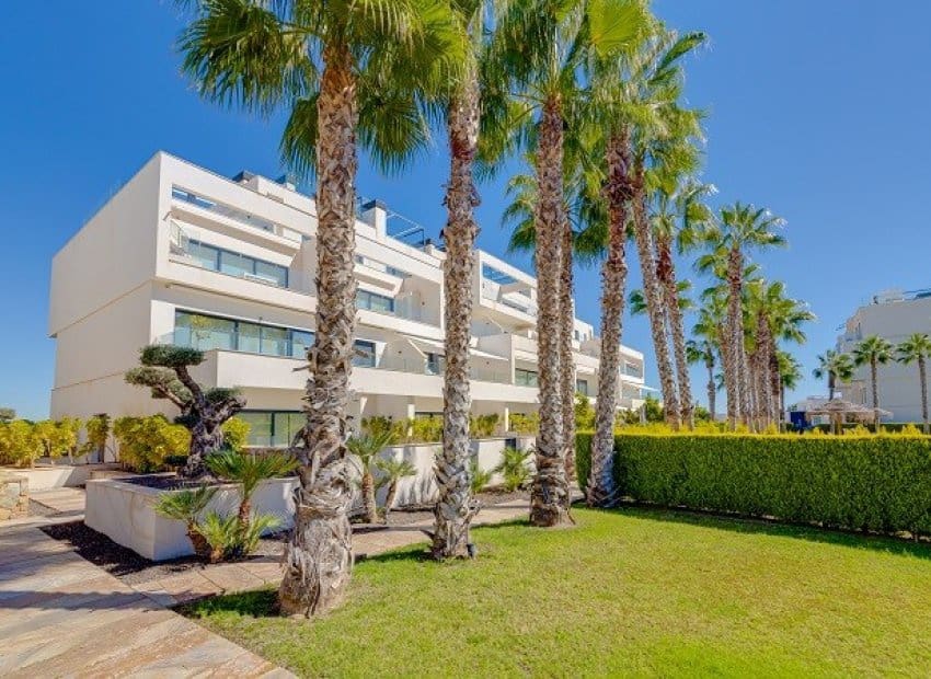 Apartamento de 2 habitaciones en Las Colinas Golf en venta con piscina - 369.000 € (Ref: 9459813)