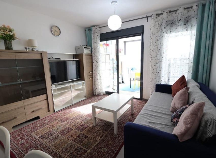 2 makuuhuone Bungalow myytävänä paikassa Orihuela Costa mukana uima-altaan - 289 000 € (Ref: 9459814)