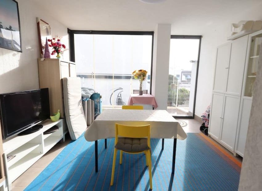 2 makuuhuone Bungalow myytävänä paikassa Orihuela Costa mukana uima-altaan - 289 000 € (Ref: 9459814)