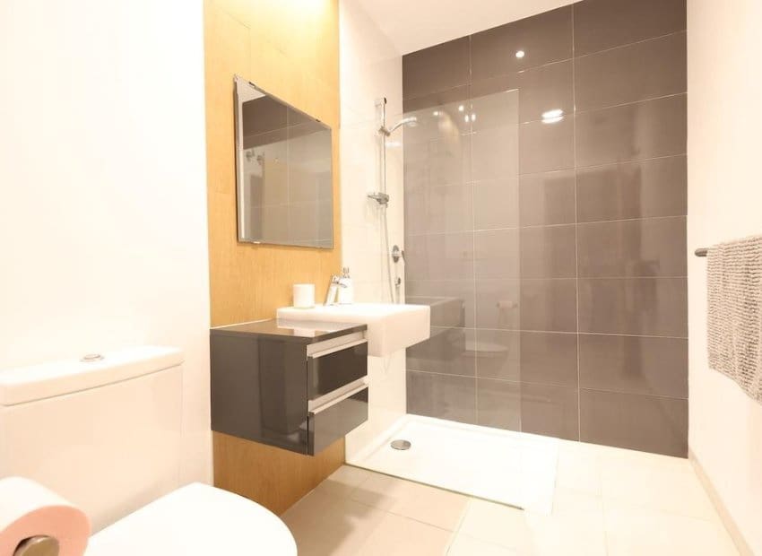 Apartamento de 2 habitaciones en Orihuela Costa en venta con piscina - 279.500 € (Ref: 9459815)