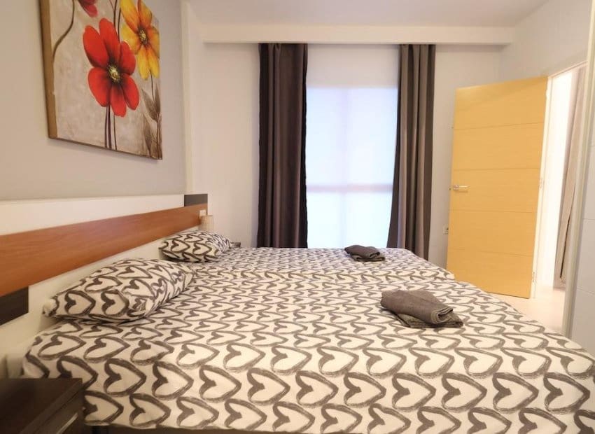 Apartamento de 2 habitaciones en Orihuela Costa en venta con piscina - 279.500 € (Ref: 9459815)