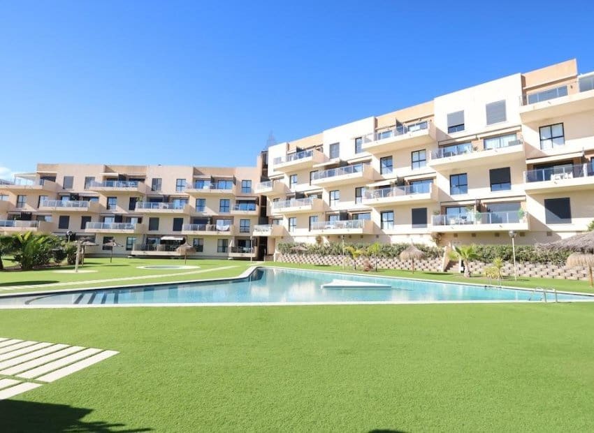 Apartamento de 2 habitaciones en Orihuela Costa en venta con piscina - 279.500 € (Ref: 9459815)