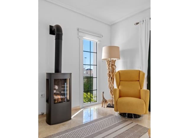 Chalet de 3 habitaciones en Los Dolses, Orihuela en venta con piscina - 475.000 € (Ref: 9459816)