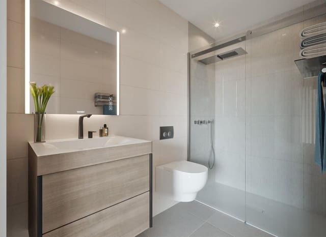 2 makuuhuone Huoneisto myytävänä paikassa Zona Pueblo, Guardamar del Segura mukana uima-altaan - 269 000 € (Ref: 9460740)