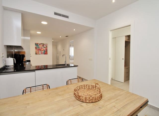 Casa de 2 habitaciones en Pilar de la Horadada en venta con piscina - 299.995 € (Ref: 9460743)