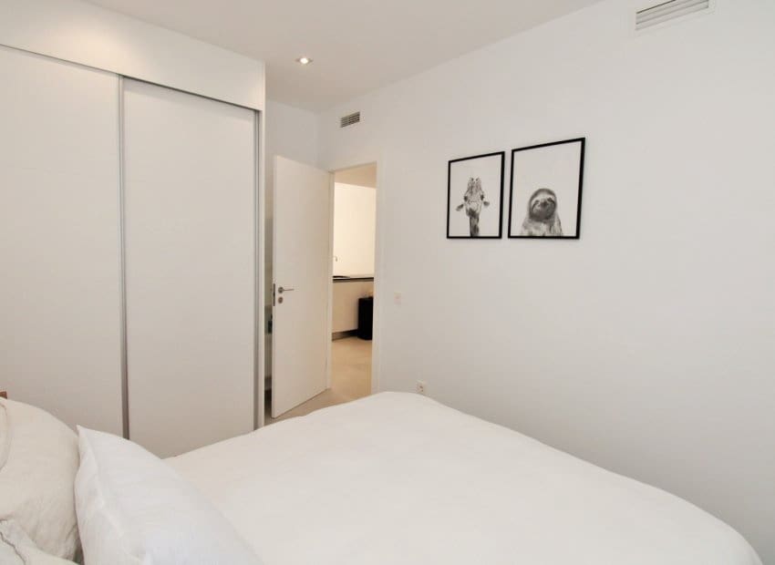 Casa de 2 habitaciones en Pilar de la Horadada en venta con piscina - 299.995 € (Ref: 9460743)