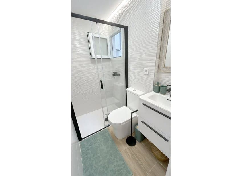 3 slaapkamer Appartement te koop in Orihuela Costa met zwembad - € 309.700 (Ref: 9460744)