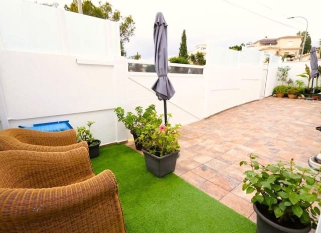 4 Zimmer Villa zu verkaufen in Las Filipinas mit Pool - 461.318 € (Ref: 9460745)