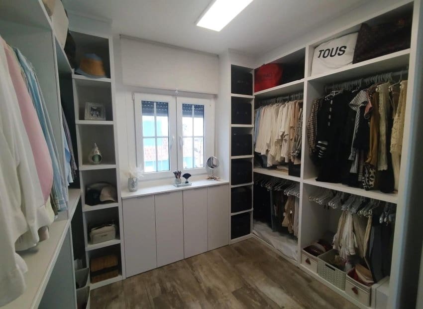 4 Zimmer Villa zu verkaufen in San Miguel de Salinas mit Pool - 461.318 € (Ref: 9460745)