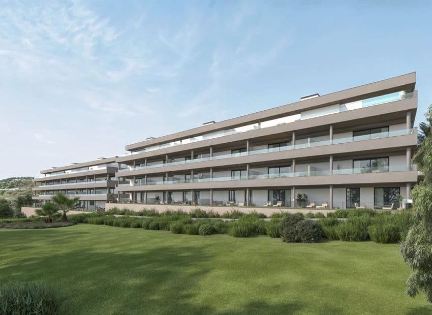 Apartamento de 2 habitaciones en Estepona en venta con piscina - 412.000 € (Ref: 9464922)