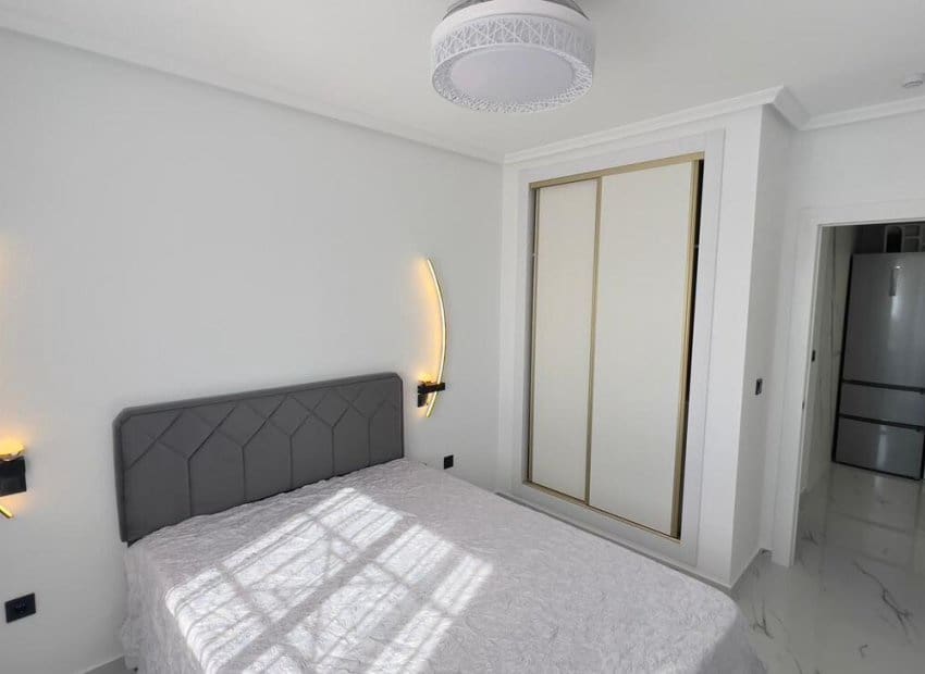 1 bedroom Apartment for sale in Orihuela Costa with pool - € 170,000 (Ref: 9464924)