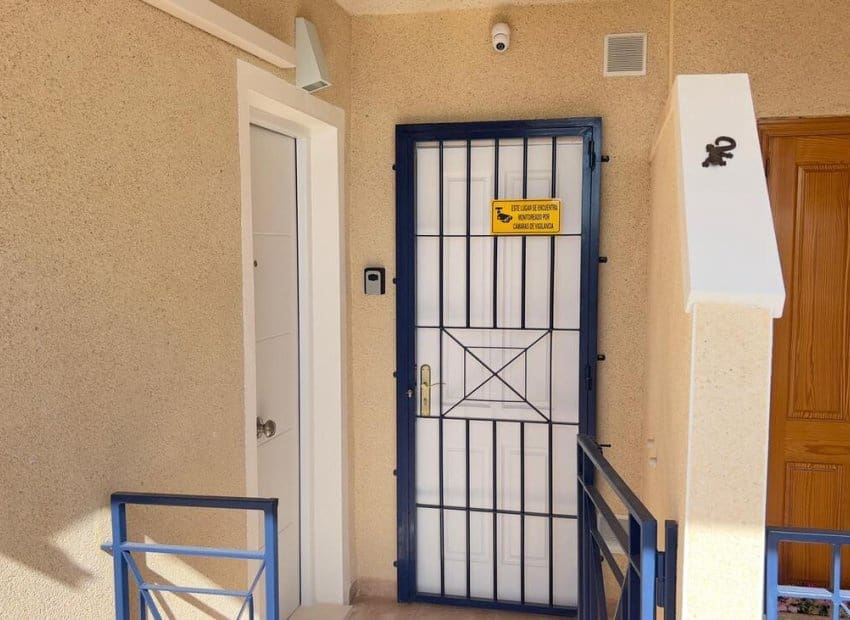 1 bedroom Apartment for sale in Orihuela Costa with pool - € 170,000 (Ref: 9464924)