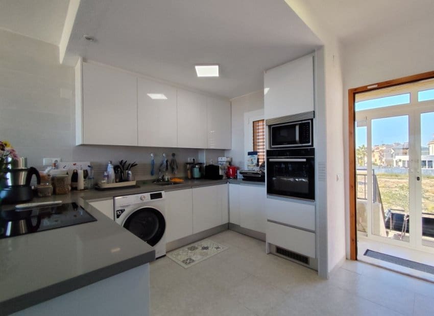 2 makuuhuone Huoneisto myytävänä paikassa La Mata mukana uima-altaan - 179 999 € (Ref: 9464925)