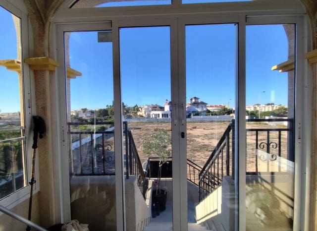 2 makuuhuone Huoneisto myytävänä paikassa La Mata, Torrevieja mukana uima-altaan - 179 999 € (Ref: 9464925)