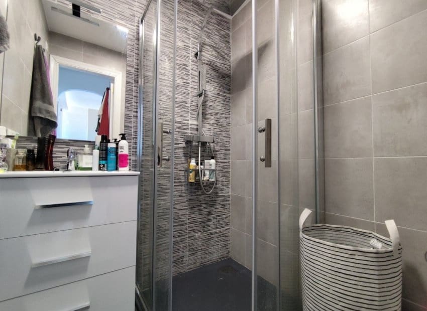 2 makuuhuone Huoneisto myytävänä paikassa La Mata mukana uima-altaan - 179 999 € (Ref: 9464925)