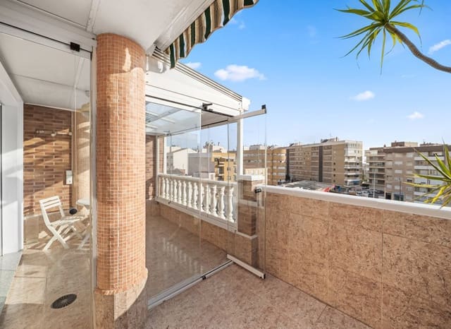 2 Zimmer Penthouse zu verkaufen in Puerto Deportivo, Torrevieja - 185.000 € (Ref: 9464926)