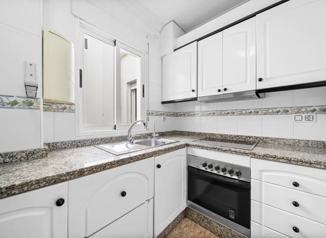 2 Zimmer Penthouse zu verkaufen in Puerto Deportivo, Torrevieja - 185.000 € (Ref: 9464926)