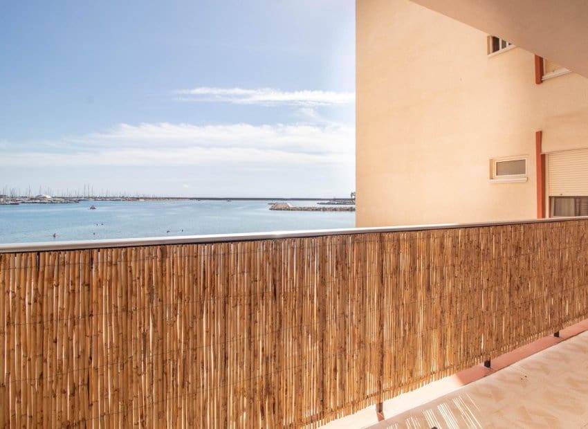 Apartamento Playa de 2 habitaciones en Torrevieja en venta - 260.000 € (Ref: 9465009)