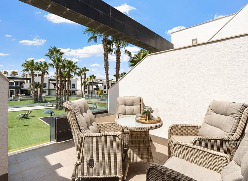 2 chambre Penthouse à vendre à Orihuela Costa avec piscine - 319 000 € (Ref: 9466226)